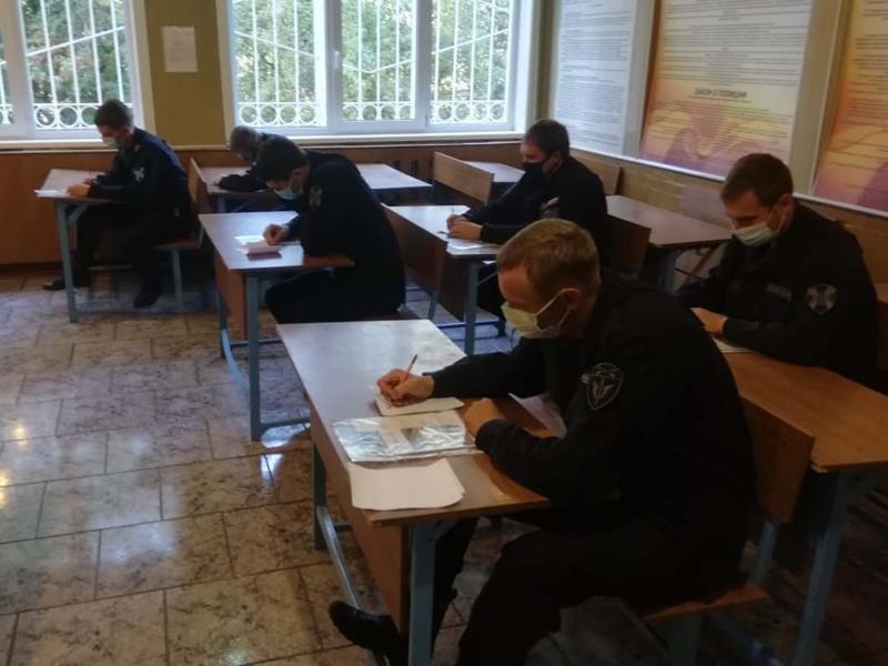 В Иркутской области автоинспекторы проверили знание ПДД у сотрудников ОМОН Росгвардии г. Ангарска