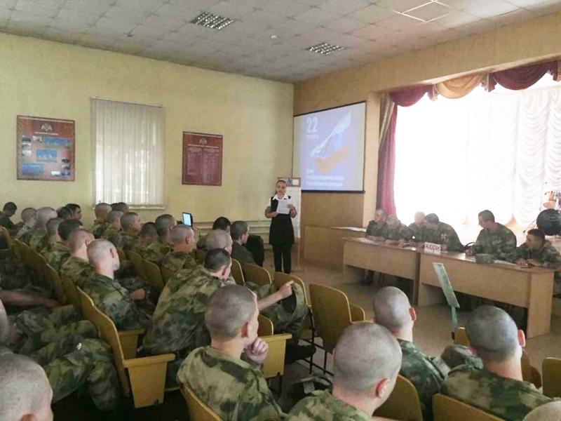 В Иркутской области военнослужащие Росгвардии приняли участие в викторине ко Дню Государственного флага Российской Федерации