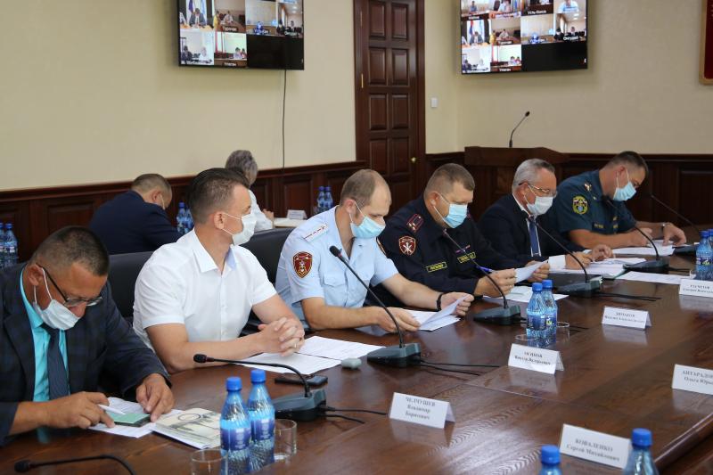 Начальник Управления Росгвардии по Республике Алтай принял участие в совещании по подготовке к новому учебному году