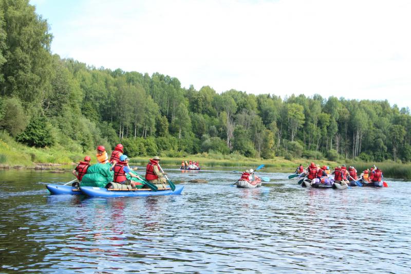 Офицеры новгородского СОБР приняли участие в организации молодёжного проекта