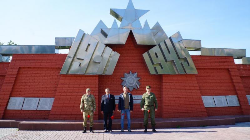 Военнослужащие северского соединения Росгвардии почтили память жертв фашизма