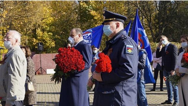 Единороссы приняли участие в перезахоронении солдата в рамках партийного проекта "Историческая память"