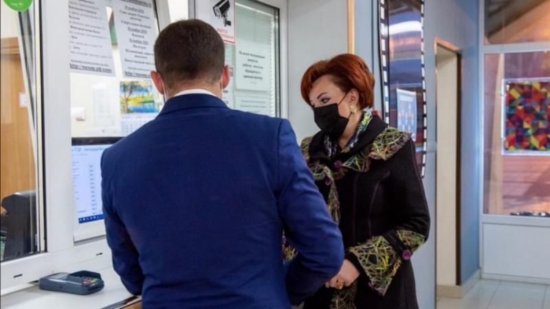 Глава городского округа Истра Татьяна Витушева проверила соблюдения мер безопасности в кинотеатре