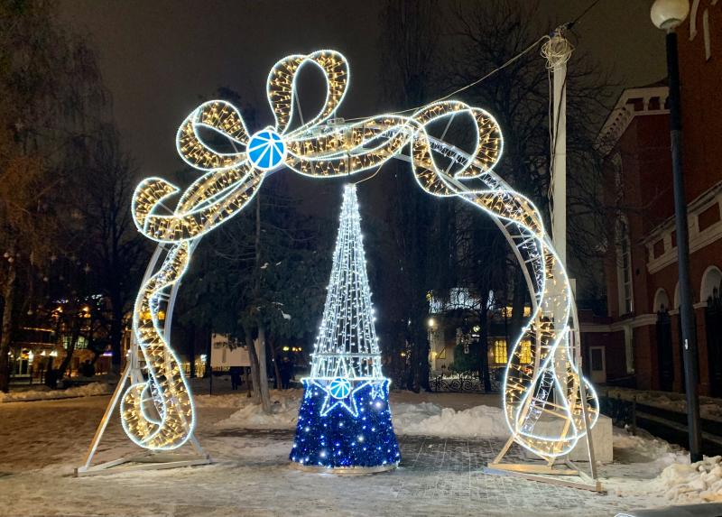 Филиал «Россети Центр Воронежэнерго» добавил праздничных огней столице Черноземья