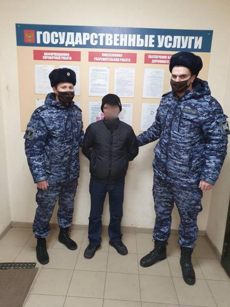 Наряд вневедомственной охраны Росгвардии задержал подозреваемого в краже мобильного телефона