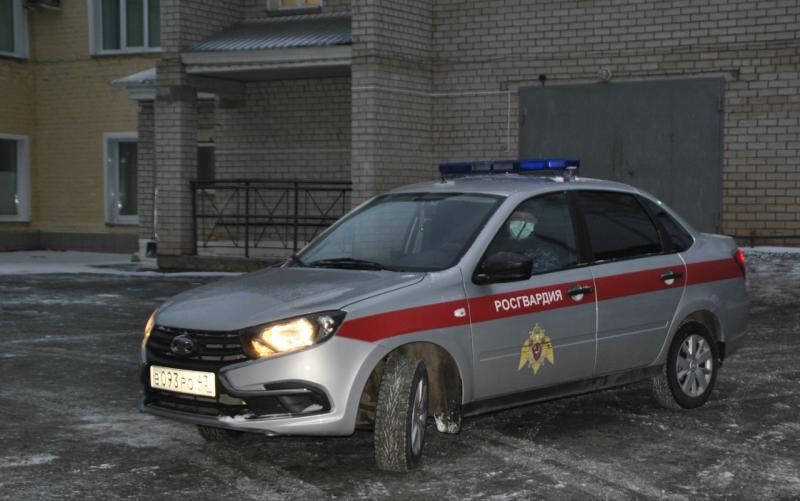 Кировские росгвардейцы задержали гражданина, находящегося в федеральном розыске
