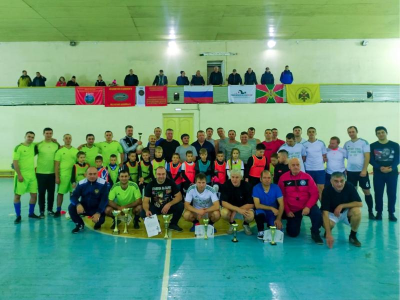 На Ставрополье сотрудники Росгвардии стали призерами турнира по мини-футболу, посвященного годовщине вывода советских войск из Афганистана