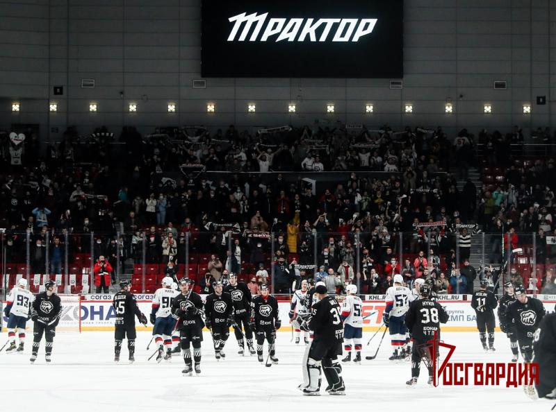 На Южном Урале бойцы ОМОН продолжают обеспечивать безопасность хоккейных матчей Континентальной и Молодежной хоккейных лиг