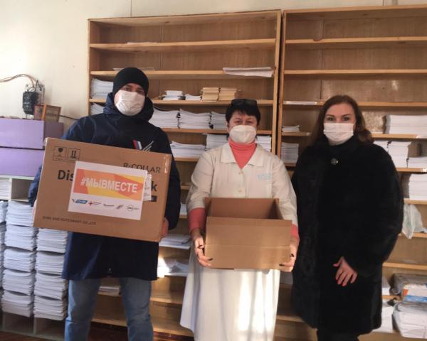 #МыВместе: Активисты ОНФ в Коми помогли СИЗами и канцтоварами амбулатории поселка Верхняя Максаковка