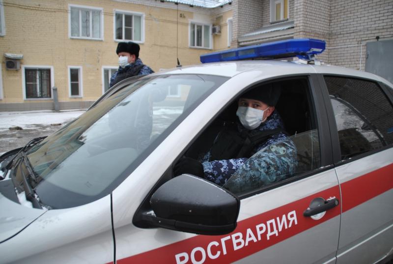 Кировские росгвардейцы задержали подозреваемого в нанесении побоев