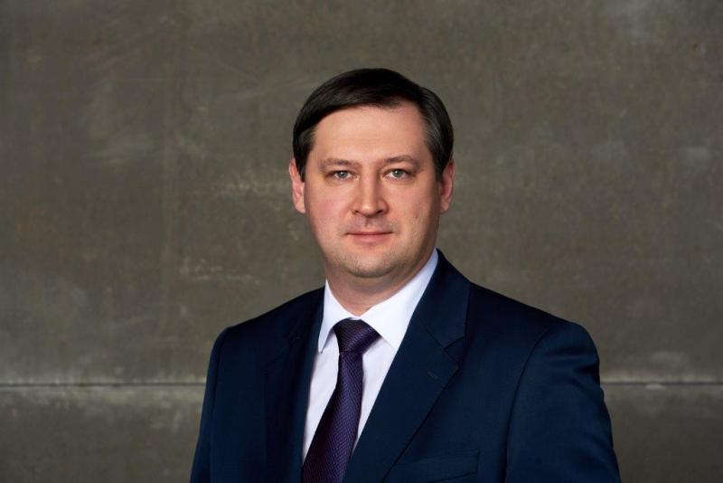 Сергей Ратиев заключил новый контракт с РТКОММ и продолжит руководить лидером рынка спутниковой связи России в должности генерального директора