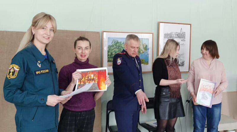 Состоялось подведение итогов Вяземского межмуниципального этапа конкурса детского творчества «Останови огонь!»