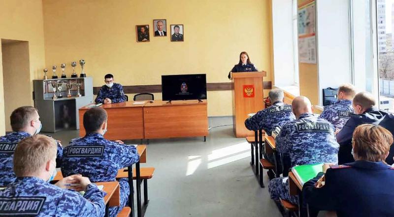 В Саранске сотрудники вневедомственной охраны Росгвардии приняли участие в мероприятии по профилактике ДТП
