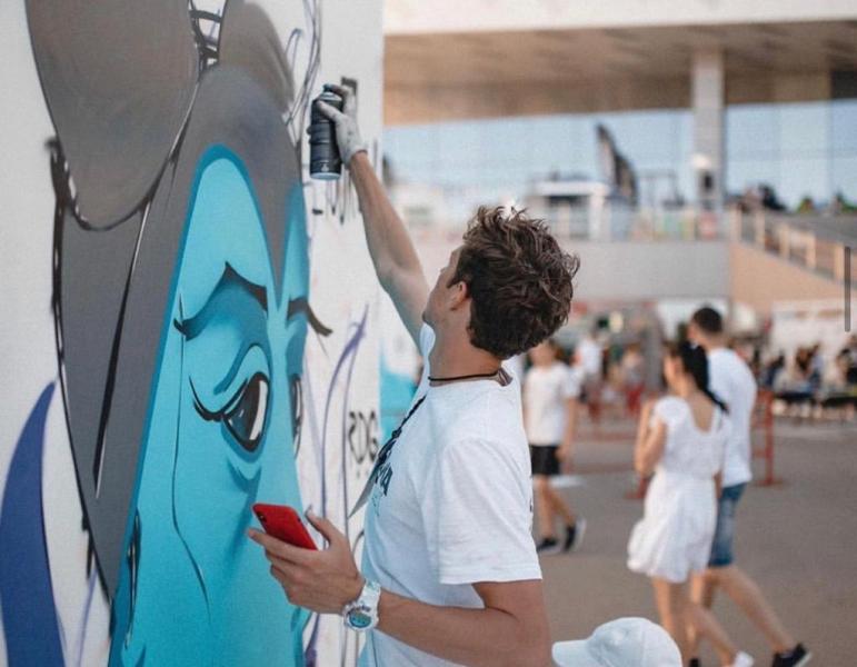 Первый открытый фестиваль уличной культуры "ART-Газон", посвящённый празднованию 95-летия со Дня образования Культурного центра.