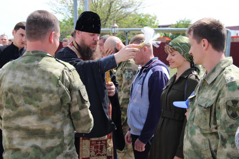 В Объединенной группировке войск (сил) на Северном Кавказе состоялся пасхальный молебен