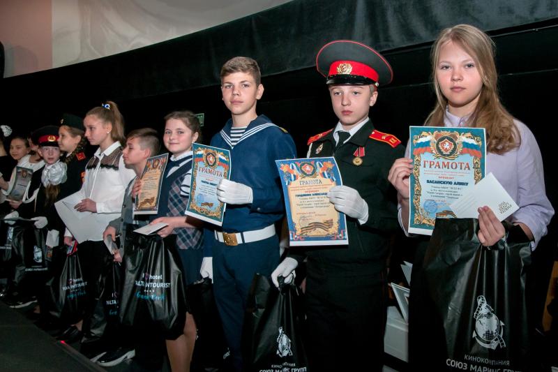 Кинокомпания «Союз Маринс Групп» выступила партнёром детского творческого конкурса «Юрий Гагарин – Герой нашей эпохи»