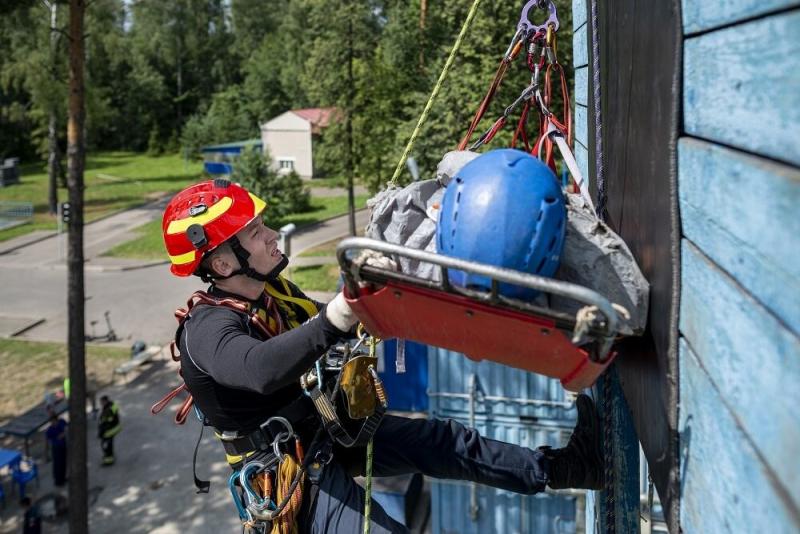 В Москве определят лучшую команду в спасательных работах на высоте