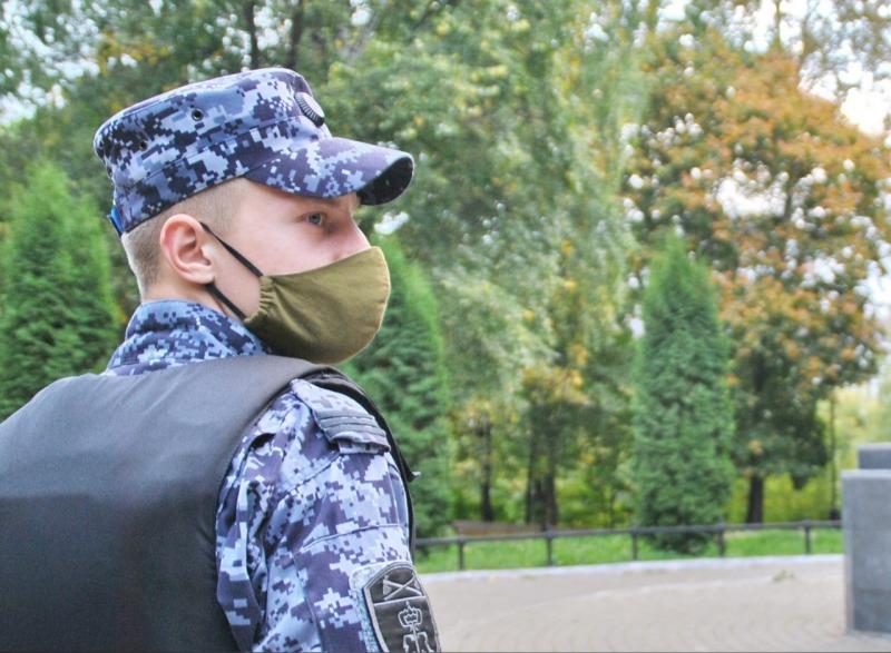 В Кирове росгвардейцы выявили гражданина, подозреваемого в хищении металлических конструкций
