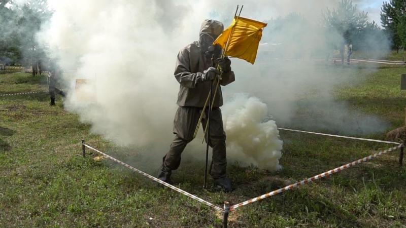 В рамках учений «Заслон-2021» кировские росгвардейцы в полевых условиях отработали нормативы РХБ защиты и преодолели полосу препятствий