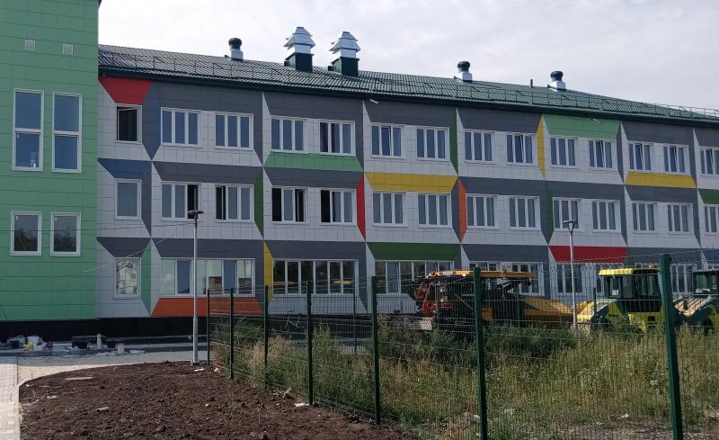 Липецкие энергетики присоединили к сетям новую школу в Добровском районе
