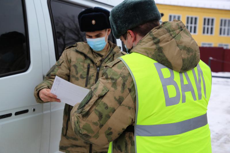 По результатам дежурства на контрольном посту ВАИ в Саранске не выявлено ни одного нарушения войсковыми водителями Росгвардии