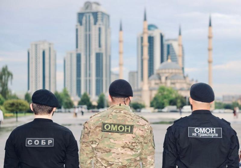 Спецподразделениям чеченского управления Росгвардии присвоено имя Ахмата-Хаджи Кадырова.