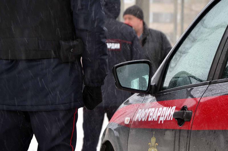 В Мордовии росгвардейцы задержали мужчину по подозрению в хищении товаров