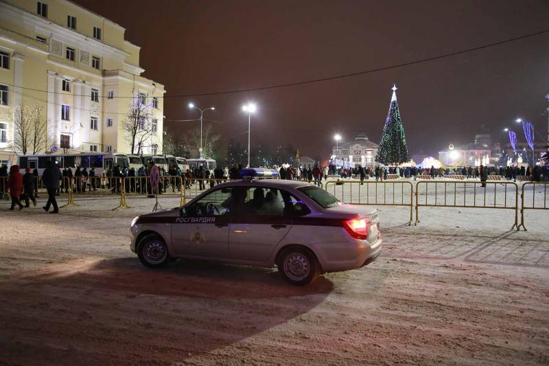 В Мордовии росгвардейцы приняли участие в обеспечении безопасности новогодних торжеств