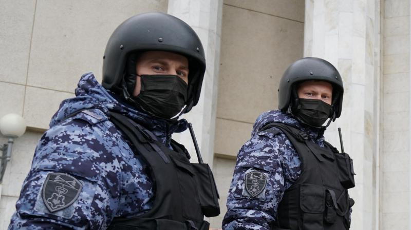 В Кирове росгвардейцы пресекли проникновение на охраняемый объект