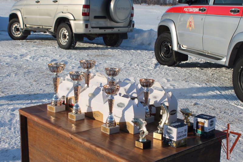 Росгвардия провела в Зауралье межведомственный турнир по рыбной ловле со льда
