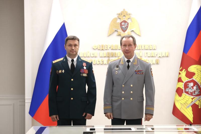Генерал армии Виктор Золотов вручил государственные награды военнослужащим и сотрудникам Росгвардии