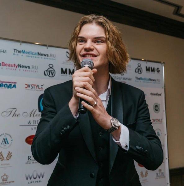 Семен Якубов выступил на премии в области здоровья и красоты THE MEDICAL STARS & BEAUTY AWARDS