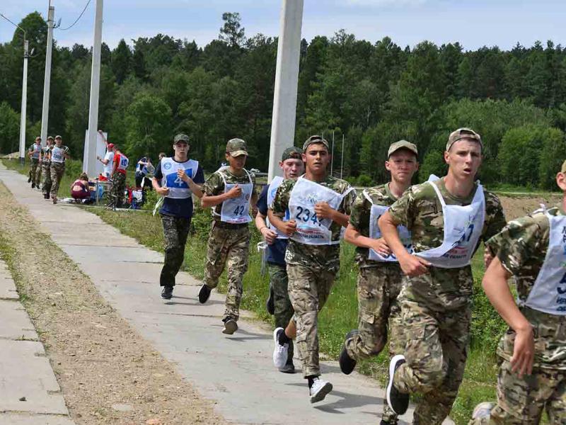 При участии Росгвардии в Иркутской области прошел региональный этап военно-спортивной игры «Зарница»