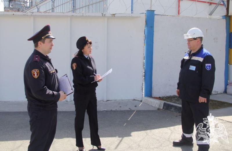 Росгвардия проверила защищённость объектов ТЭК в Тюменской области