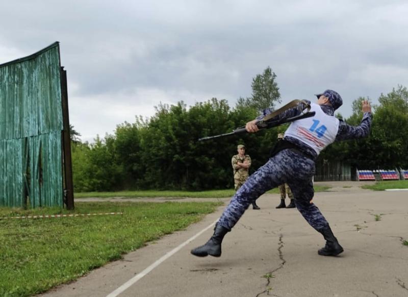 Спортсмены Тувы выиграли чемпионат Сибирского округа Росгвардии по военно-прикладному спорту