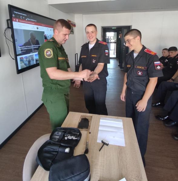 Во Владикавказе военные следователи встретились с обучающимися Северо-Кавказского суворовского военного училища