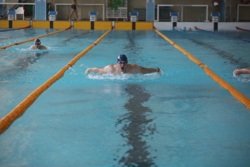 На Чемпионате Приволжского округа Росгвардии по плаванию отличился самарский спортсмен
