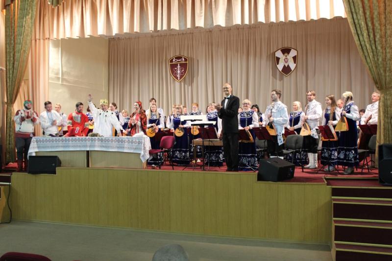 В Кирове в воинской части Росгвардии прошел концерт в поддержку военнослужащих, выполняющих задачи в зоне СВО