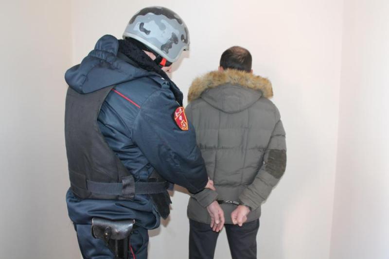 Сотрудники вневедомственной охраны Росгвардии задержали подозреваемого в краже одежды