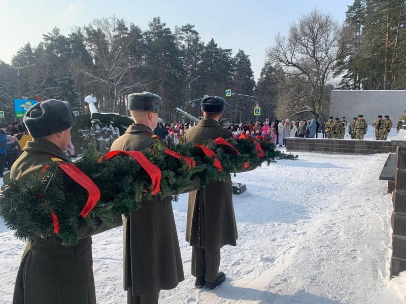 В Заречном Пензенской области военнослужащие Росгвардии почтили память воинов-афганцев