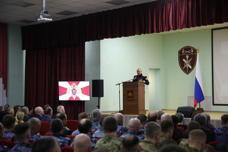 В Мордовии сотрудников и военнослужащих Росгвардии поздравили с профессиональным праздником