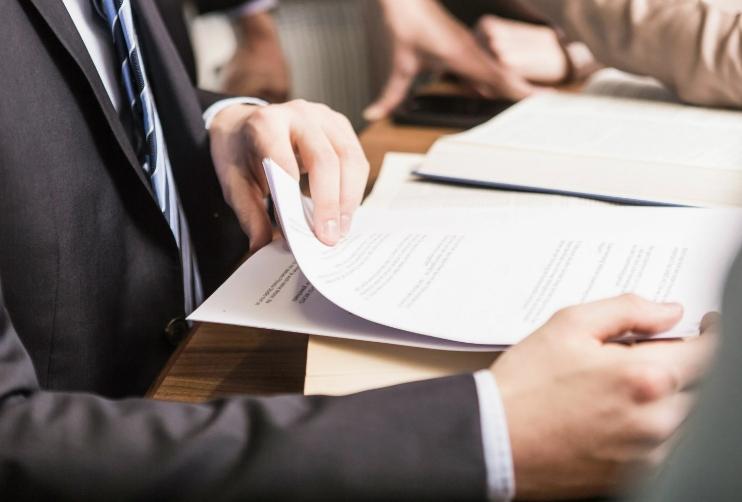 Эксперимент по интеграции ЭДО не затрагивает личные бумаги госслужащих - такие как документы об увольнении, трудовые книжки и многое другое