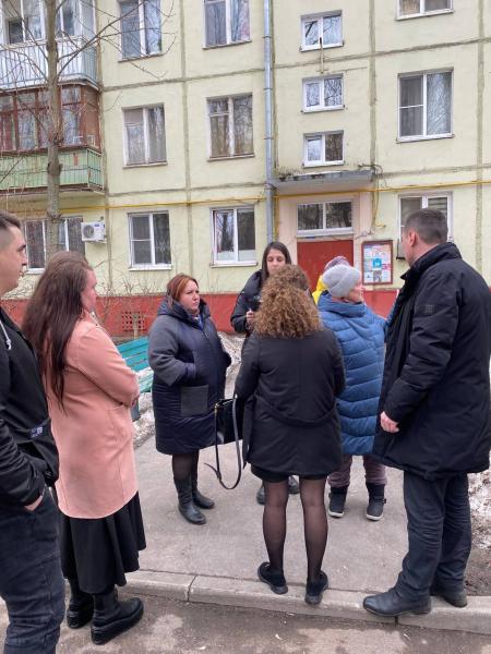 Депутаты, директора школ и детских садов продолжают встречи с жителями Реутова