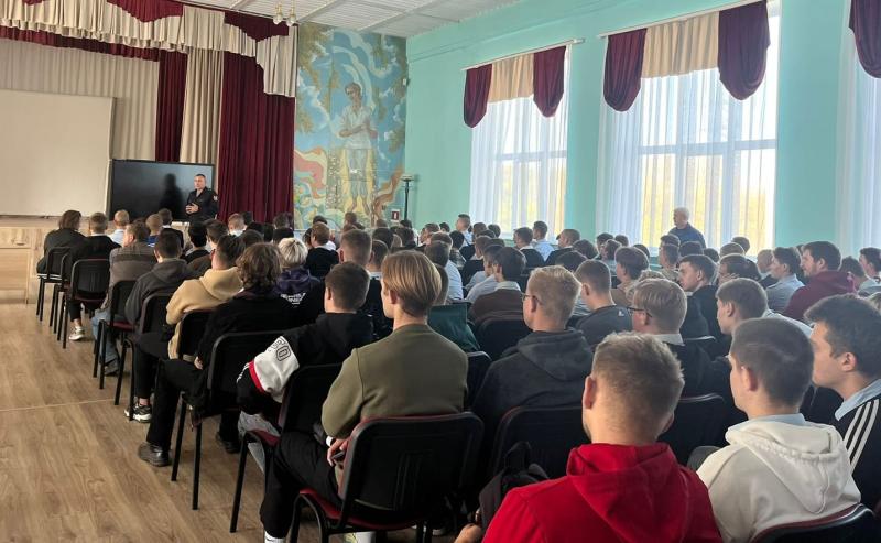Студенты орловских колледжей могут продолжить обучение в вузах Росгвардии