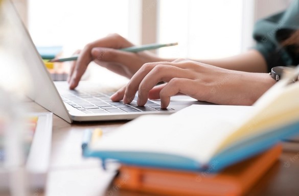 Представители Российского движения за Честную Независимую Оценку Качества Образования рассказали о недобросовестных онлайн-преподавателях