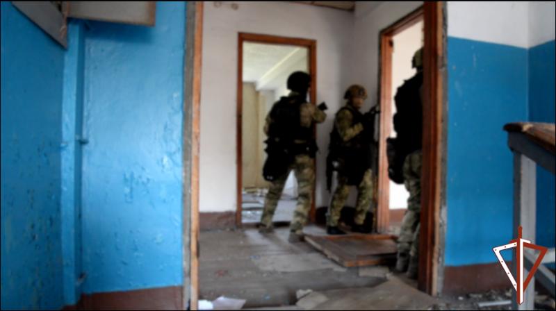 Спецподразделения Росгвардии приняли участие в межведомственном учении в Курганской области