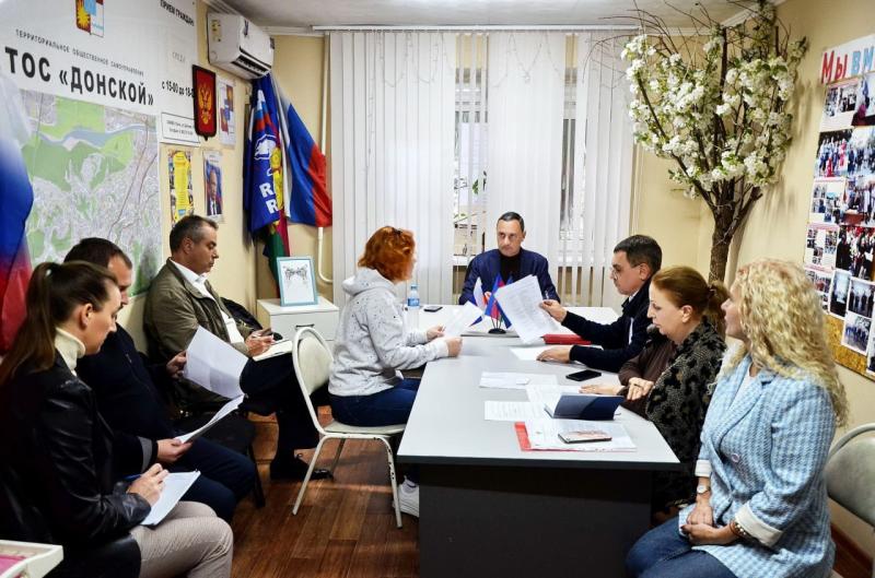 Депутат ЗСК Виктор Тепляков провёл приём граждан в ТОС «Донской»