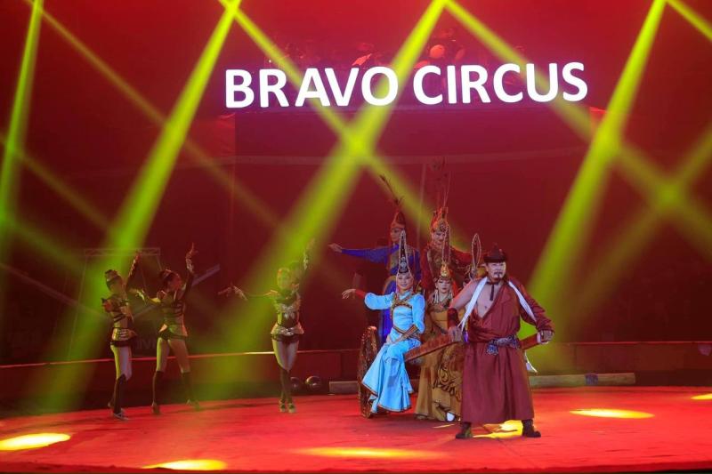 "В Монголии прошло яркое цирковое шоу "Bravo Circus" - Министр культуры Бурятии Соелма Дагаева,  министерство культуры Бурятии