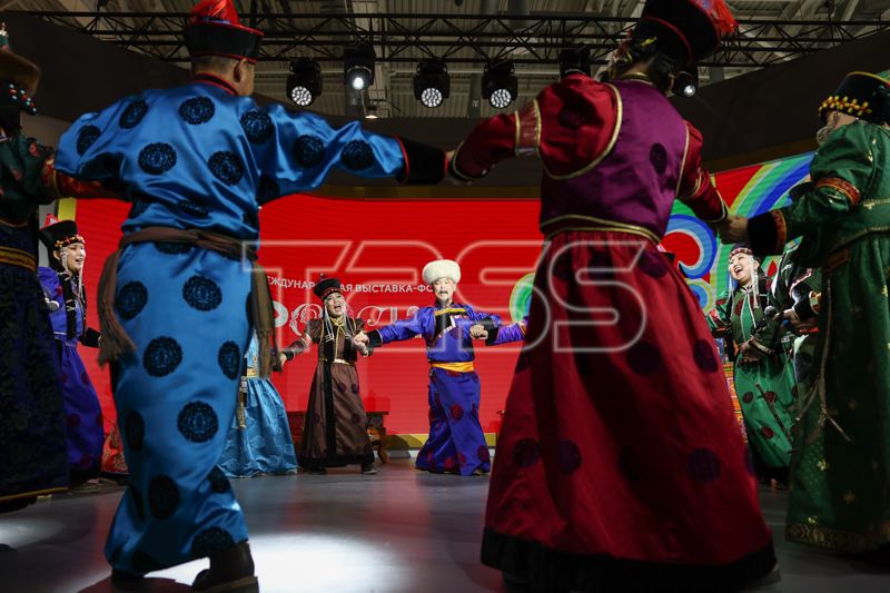 Глава отрасли Соелма Дагаева - Культура, концерт,  выставка, фестиваль, 2023 год, Россия: "Бурятские концерты прошли в Москве, посвященные Дням Бурятии" -  минкультуры Бурятии