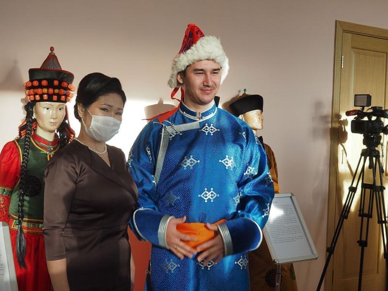 Культура, Театр, Дети, 2023 - министр культуры Бурятии Соелма Дагаева, министерство культуры Бурятии: "Нацпроект «Культура» позволит улучшить инфраструктуру отрасли в 2024 году" - Россия